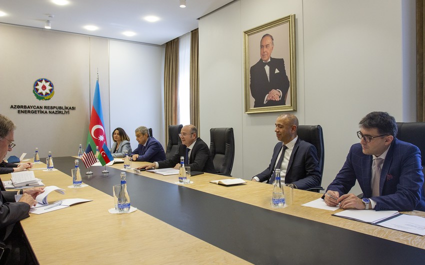 Energetika naziri ABŞ rəsmisilə müzakirələr apardı