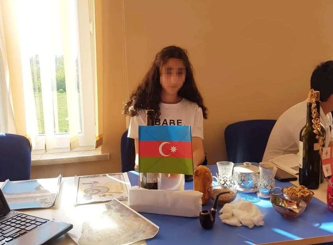 Erməni məktəbindəki Azərbaycan guşəsi - Sülh adı altında TƏXRİBAT