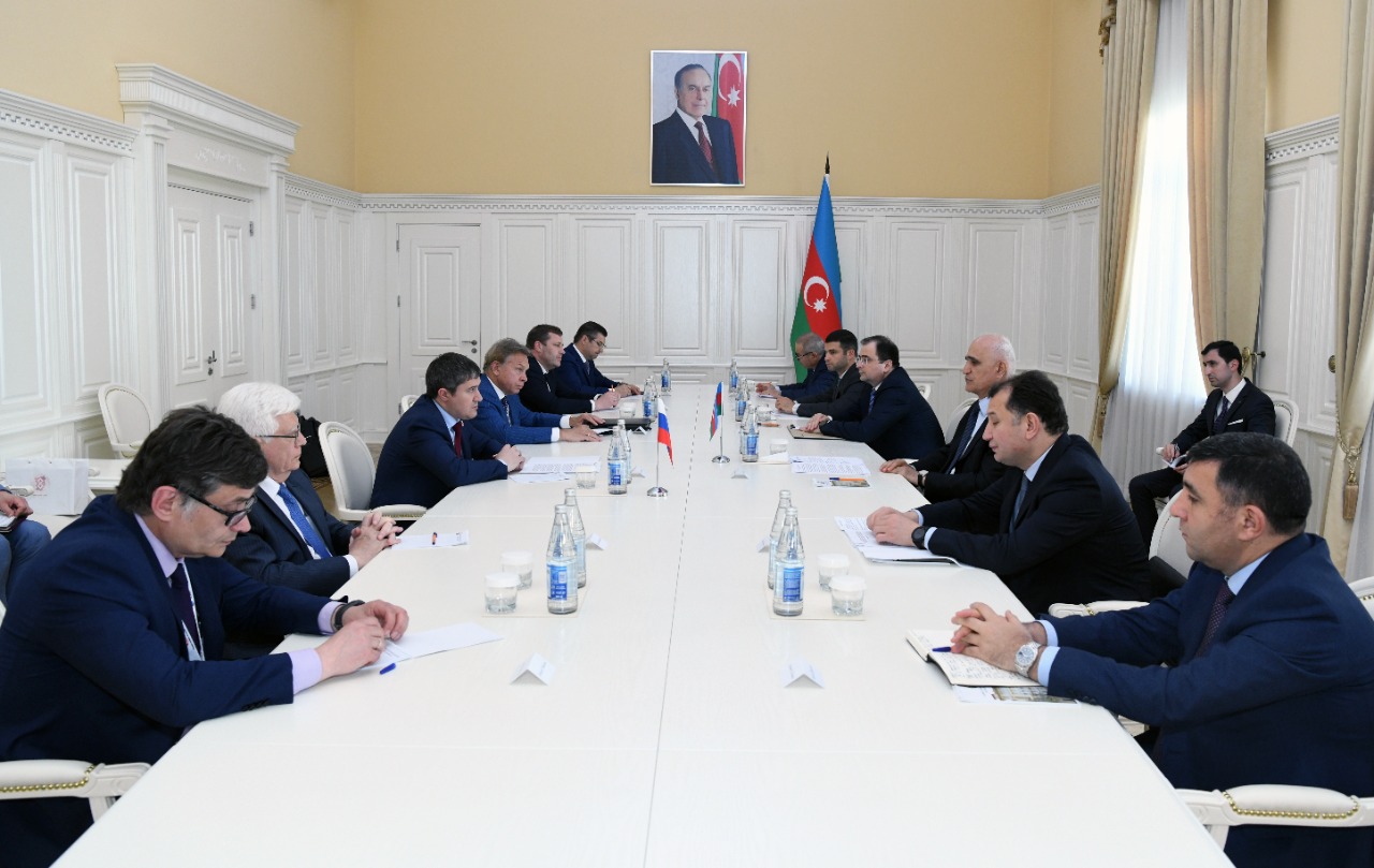 Şahin Mustafayev Rusiya rəsmilərilə danışıqlar apardı