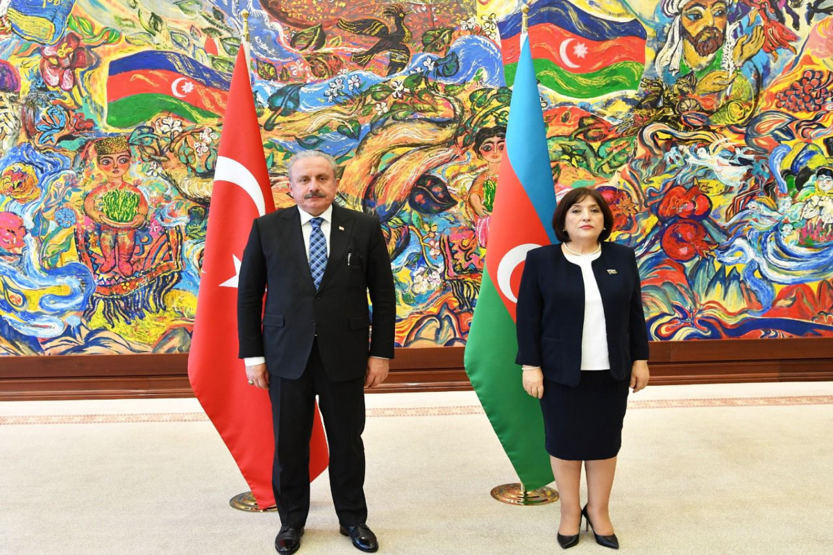 Sahibə Qafarova Şentopla GÖRÜŞDÜ
