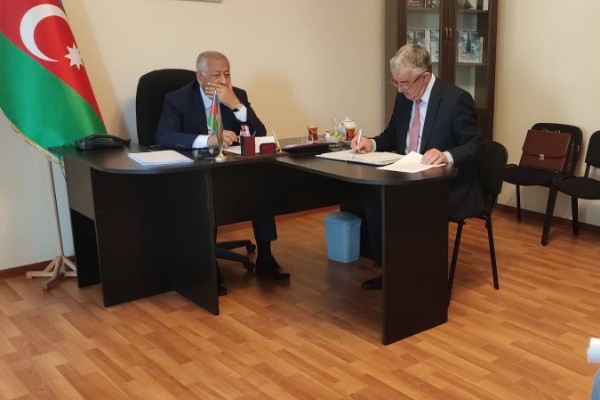 Vahid Əhmədov seçicilərin problemlərini dinlədi - FOTOLAR