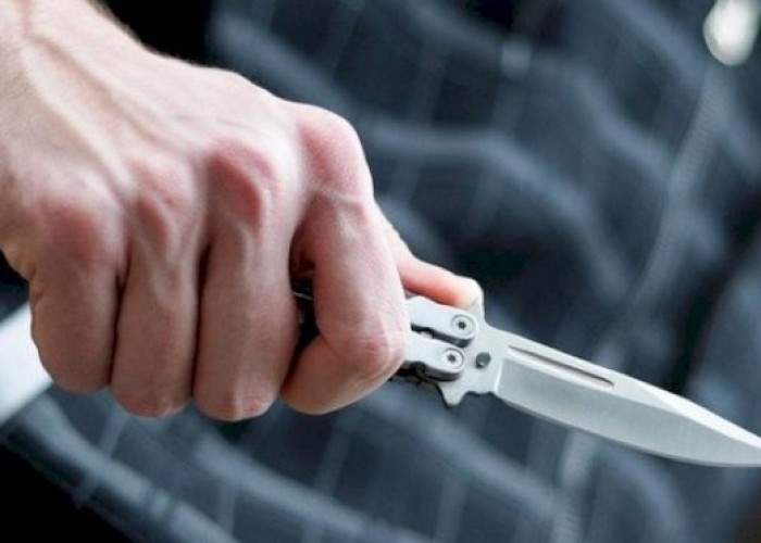 Sinif yoldaşını bıçaqlayan şagird həbs olundu