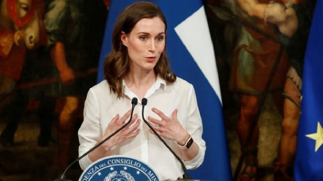 Finlandiya baş naziri virusa yoluxdu