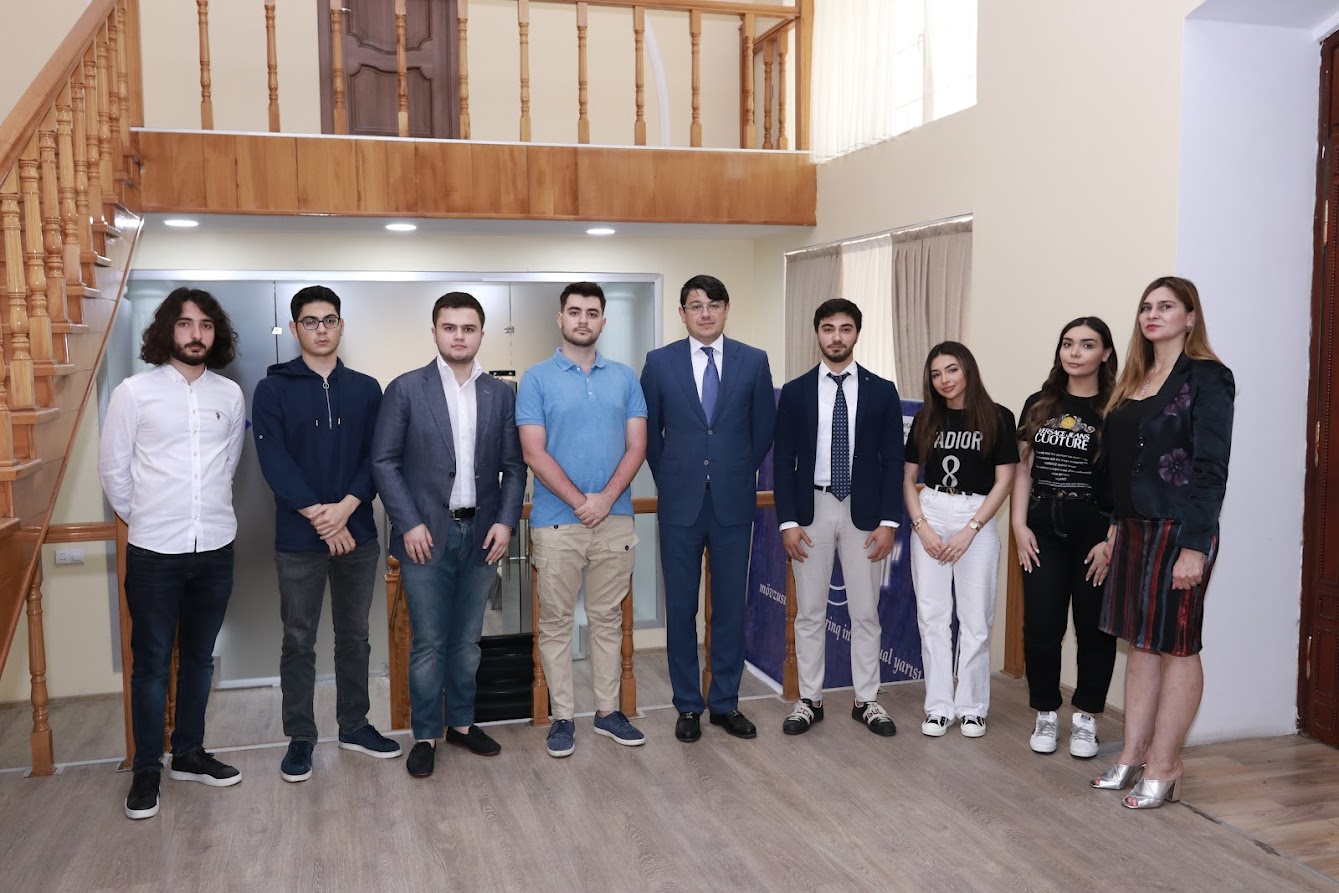 Britaniyada təhsil alan azərbaycanlı gənclər Diaspor Komitəsində olub