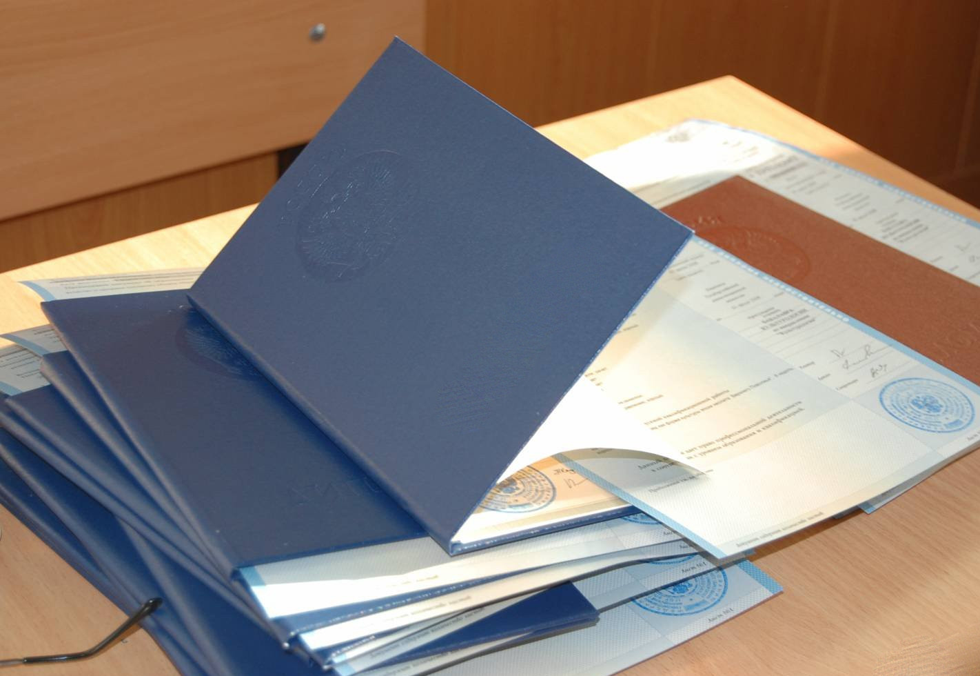 100-ə yaxın tələbənin diplomu saxta çıxdı