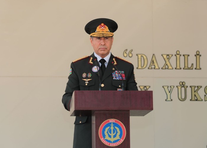 Vilayət Eyvazov Ali Hərbi Məktəbin buraxılış mərasimində