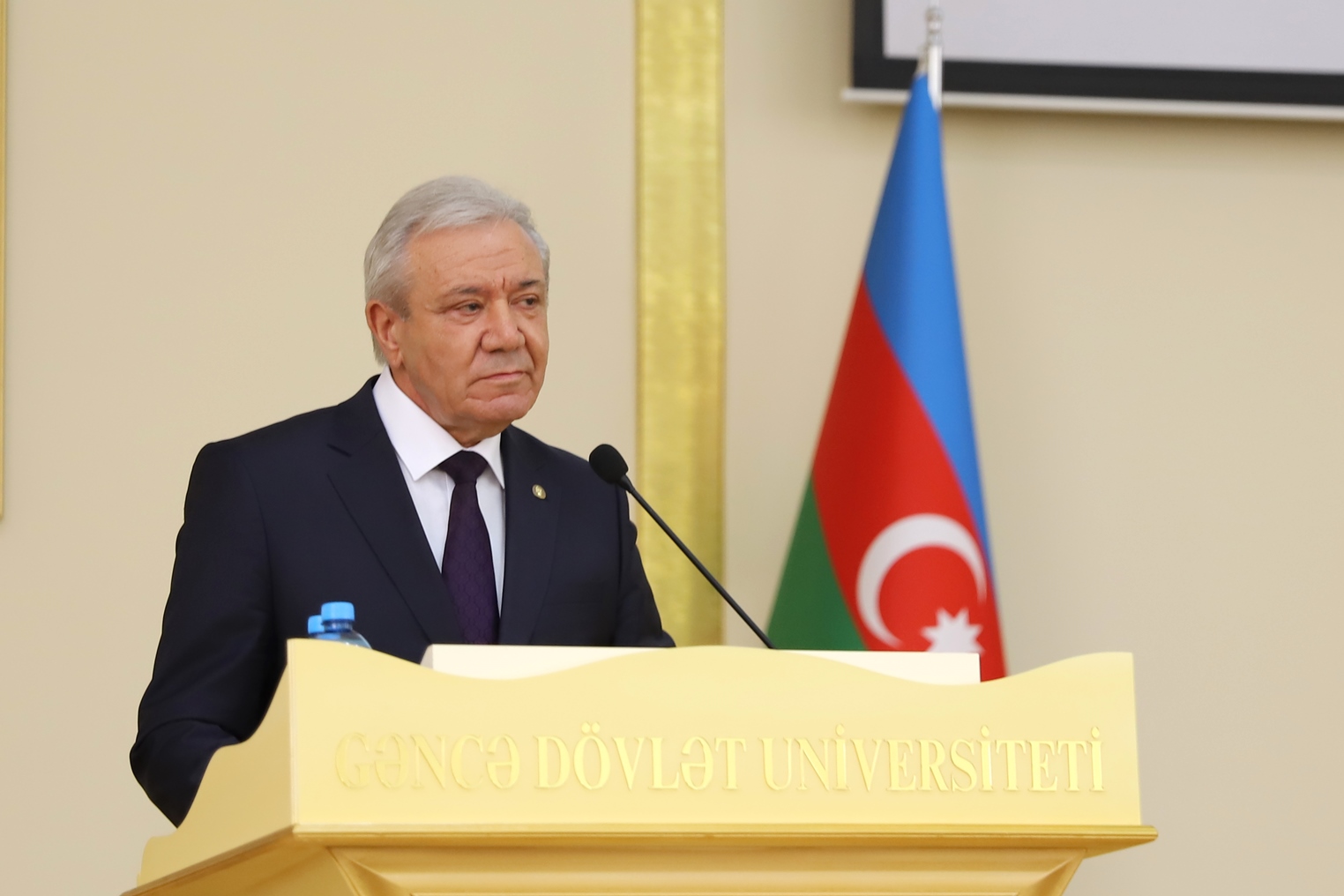 Qurtuluş gününə həsr olunmuş elmi konfrans keçirilib