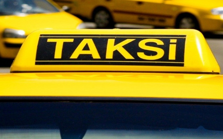 Sərnişin taksi sürücüsünü qarət etdi