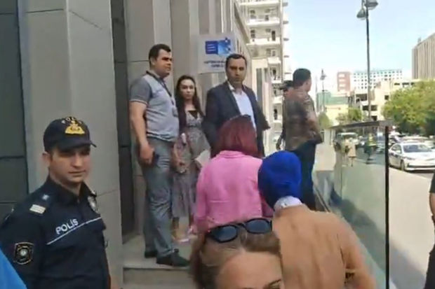 DİM-in qarşısında etiraz aksiyası - VİDEO