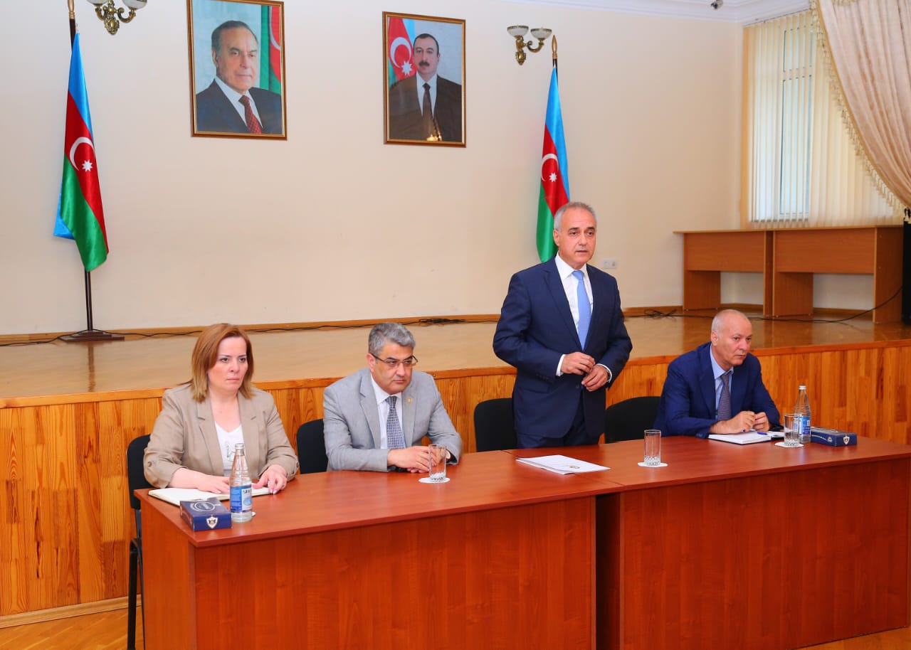 İcra başçısı sakinlərlə səyyar qəbul keçirib