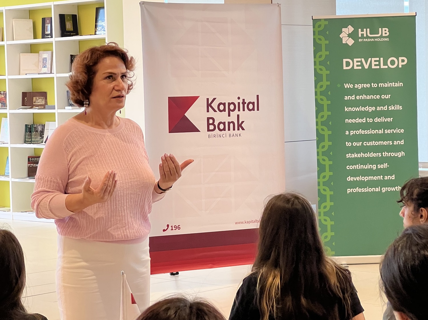 Kapital Bank tələbələrin inkişafı üçün növbəti tədbiri keçirdi