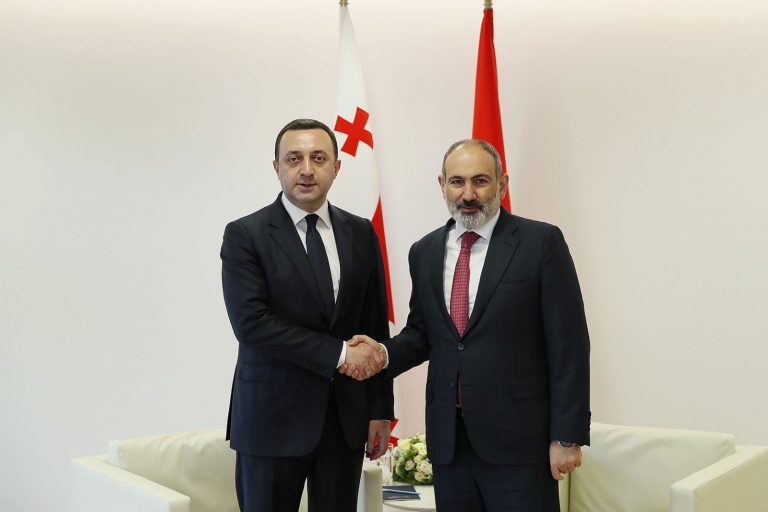 Qaribaşvili Paşinyanla nələri müzakirə etdi?