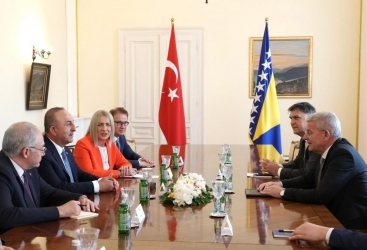 Çavuşoğlu Bosniyada görüşlər keçirdi
