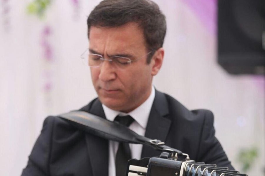 Ənvər Sadıqov 140 yaşlı fisqarmonu bərpa edib - FOTO