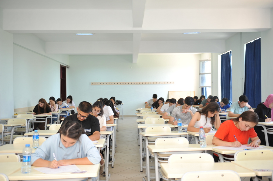 BMU-da yaz semestr imtahanları davam edir