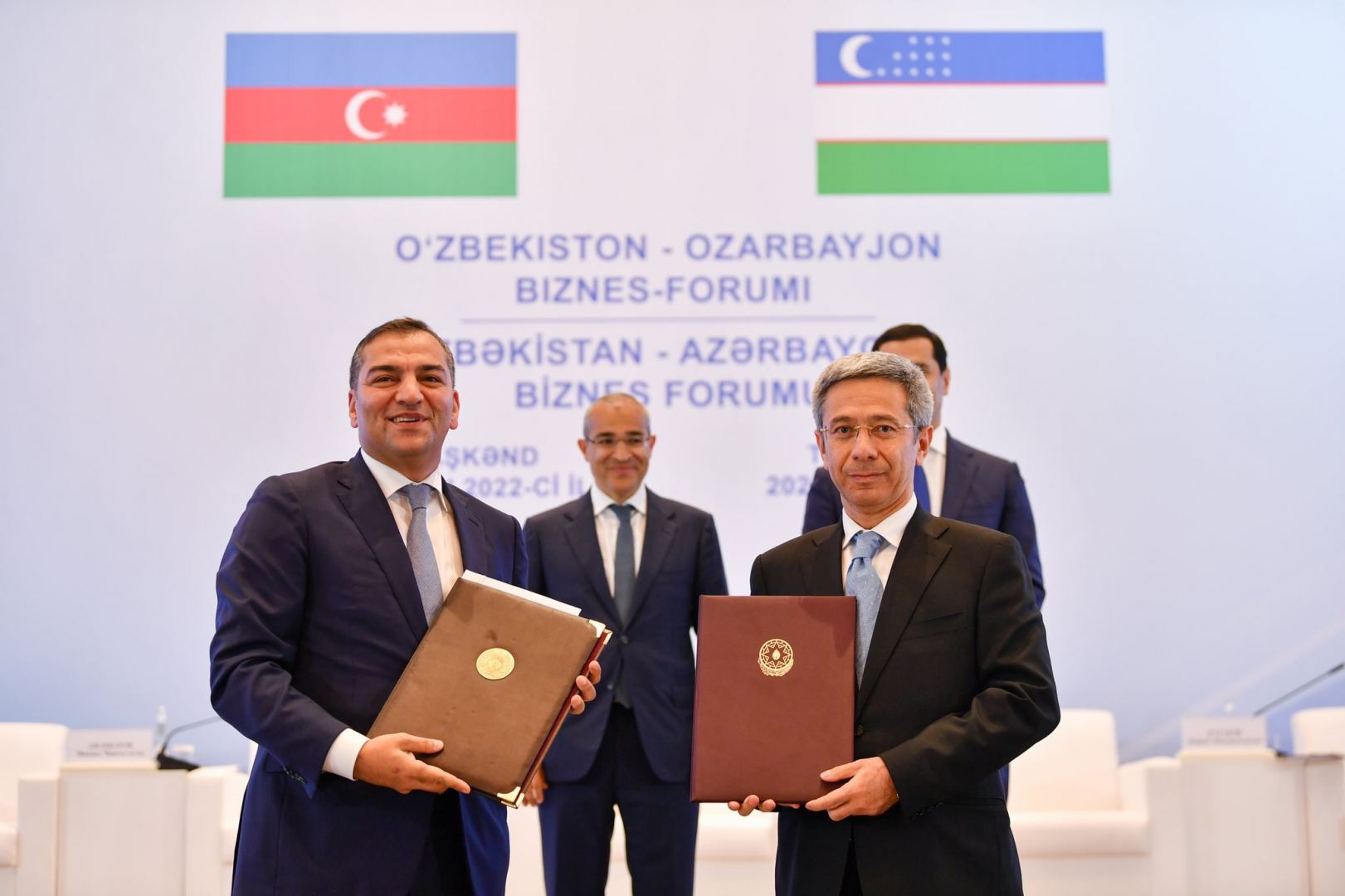 Nazir Özbəkistanla imzalanan sənədlərdən YAZDI