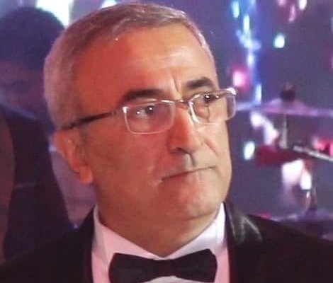 Yeni yaşın mübarək, XOŞBƏXT ADAM!