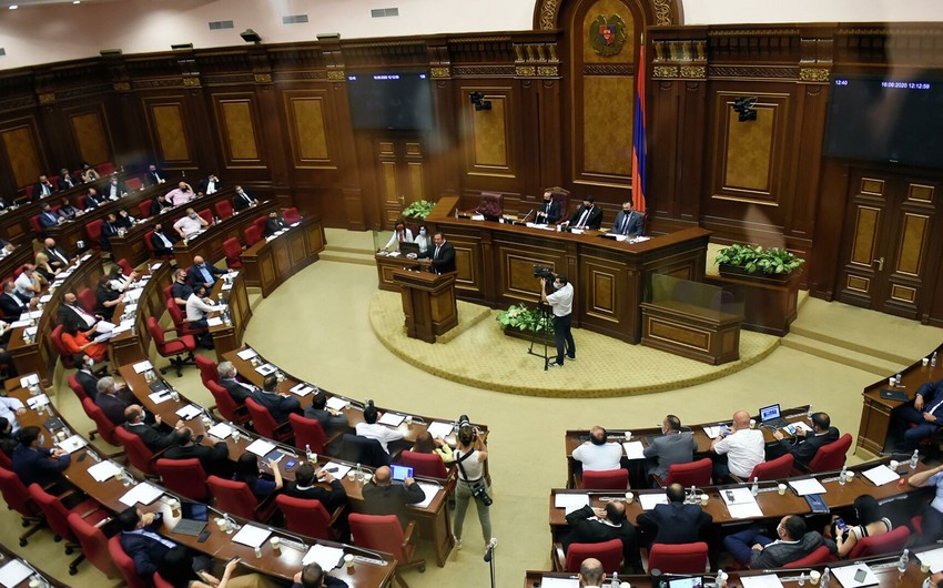 Erməni deputatlar Türkiyəyə getdilər