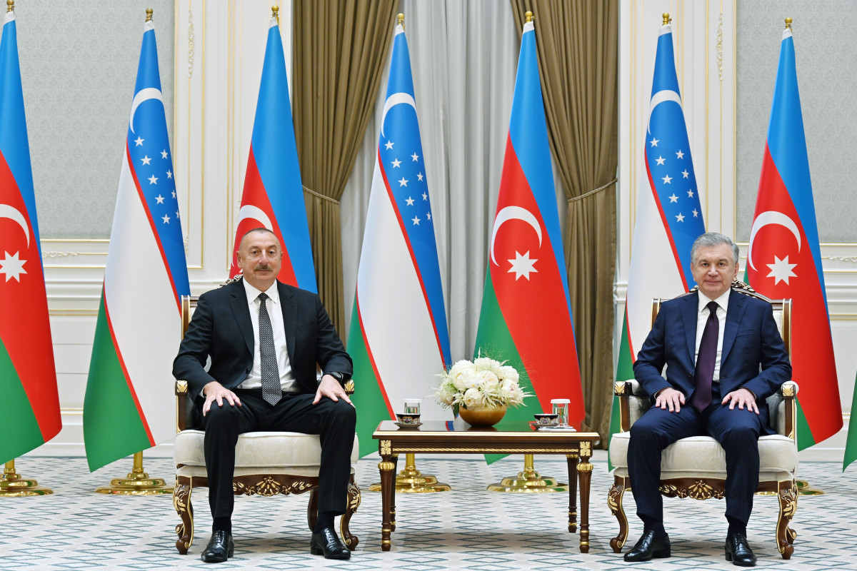 İlham Əliyev Şavkat Mirziyoyevlə görüşdü - FOTO