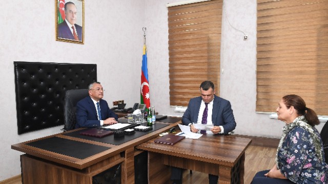 Komitə sədri vətəndaşların müraciətlərini dinlədi