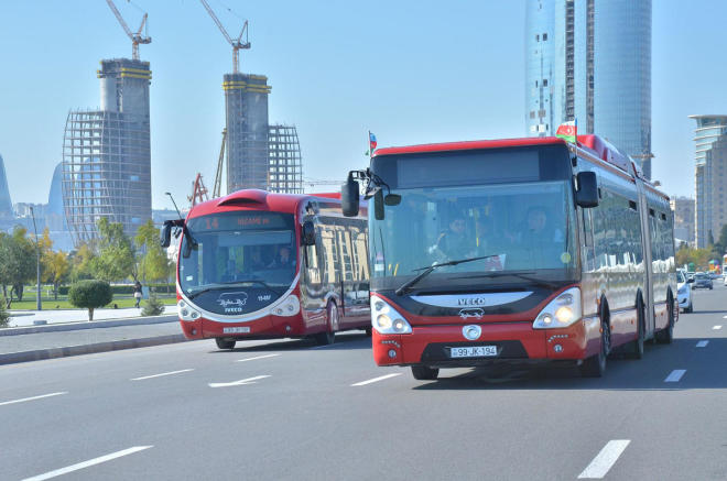 Tıxaca görə avtobuslar gecikir