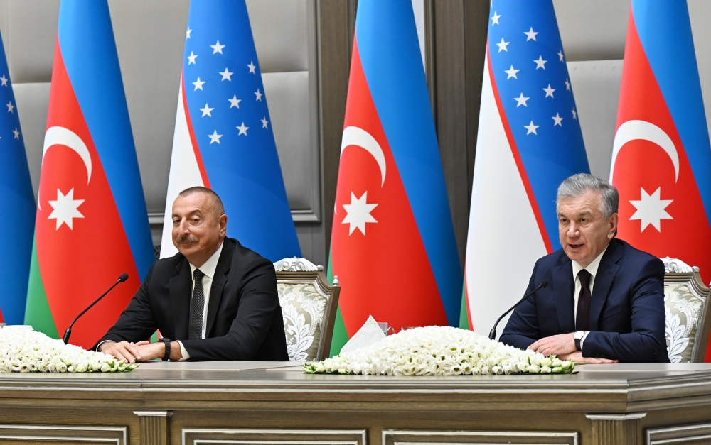 Mirziyoyev: “Azərbaycanın uğurlarına ürəkdən sevinirik”