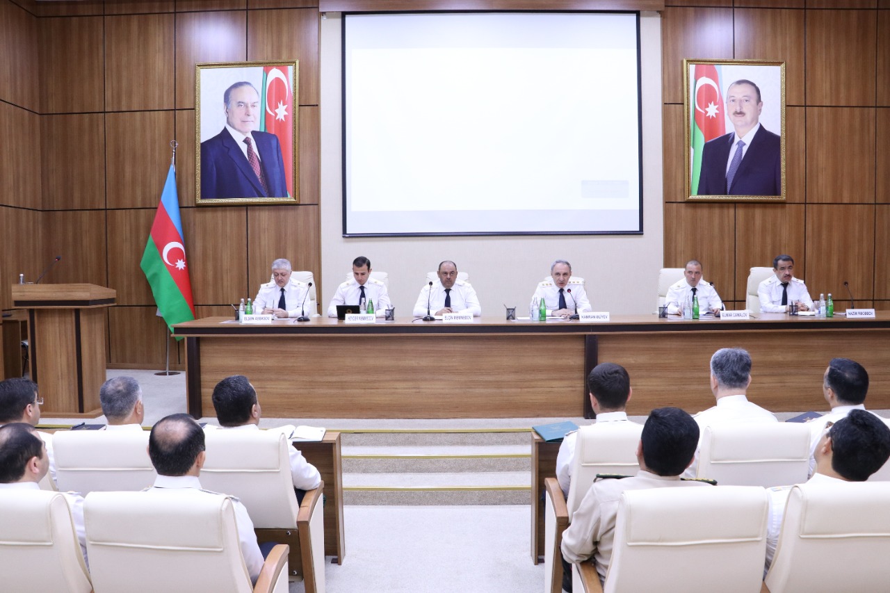 Kamran Əliyev əməliyyat müşavirəsi keçirdi