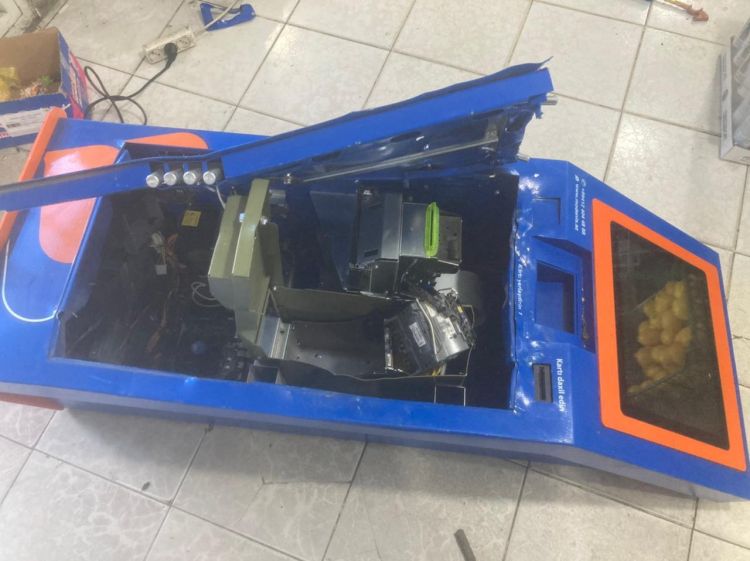 “E-Manat”dan oğurluq edildi