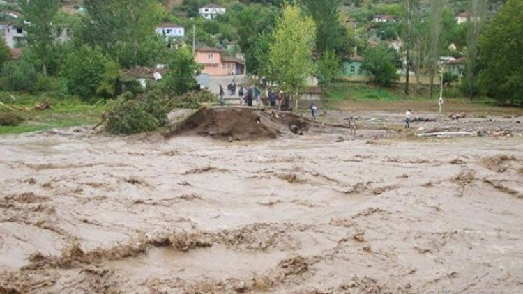Oğuzdan sel keçib - FAKTİKİ HAVA