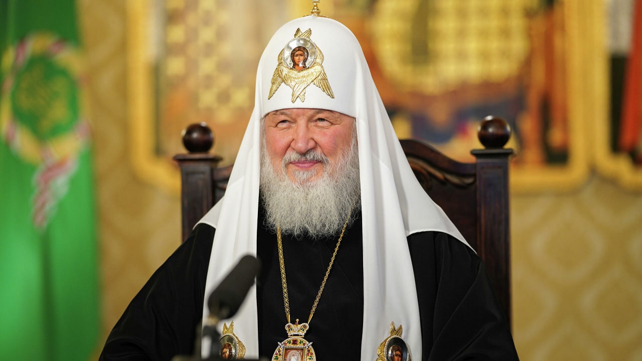 Rusiya Patriarxı Kirill YIXILDI - VİDEO