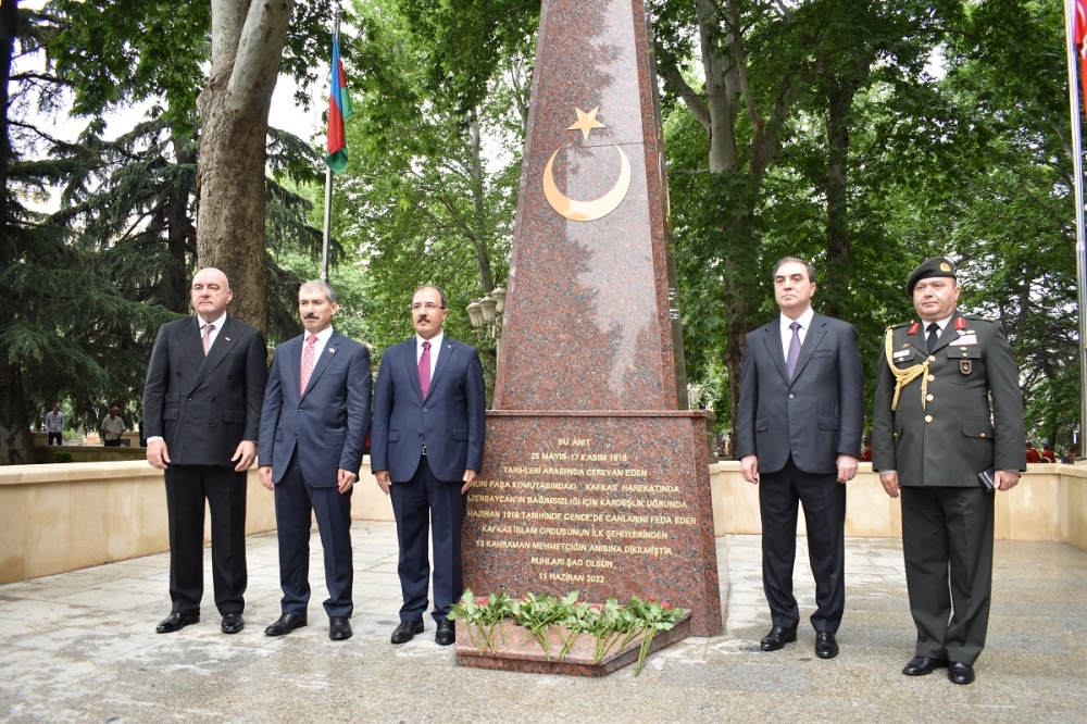 Gəncədə Qafqaz İslam Ordusuna aid abidənin açılışı oldu