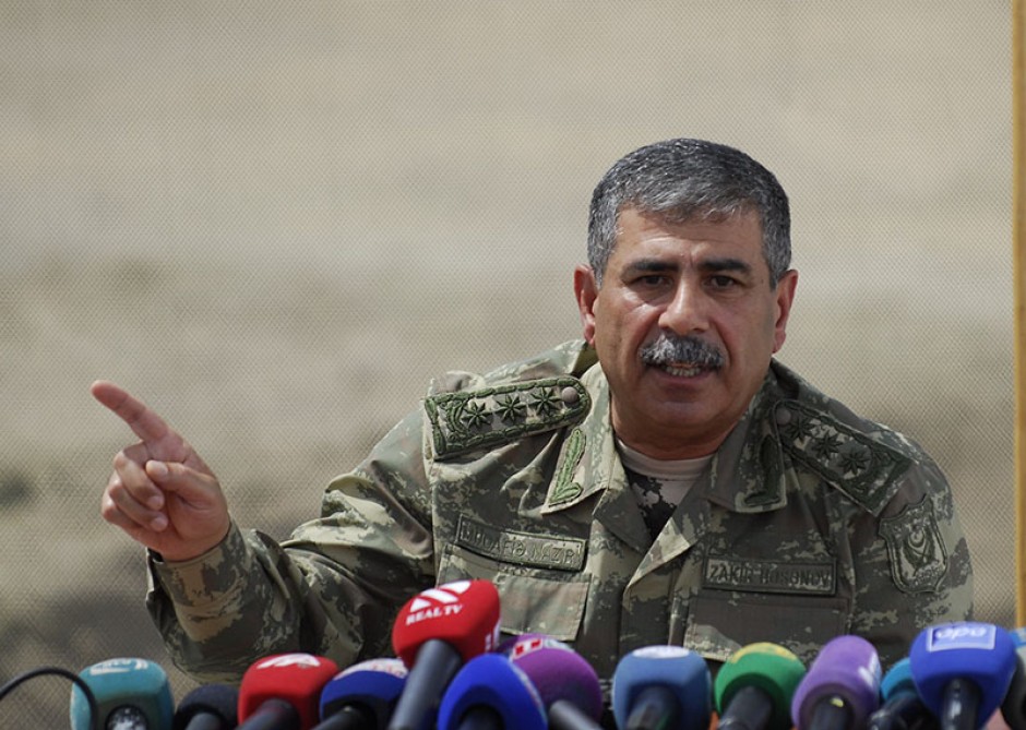 Müdafiə naziri sərhəddəki təxribatdan DANIŞDI