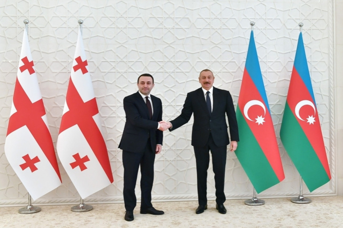 İlham Əliyev Gürcüstanın Baş nazirinə zəng etdi