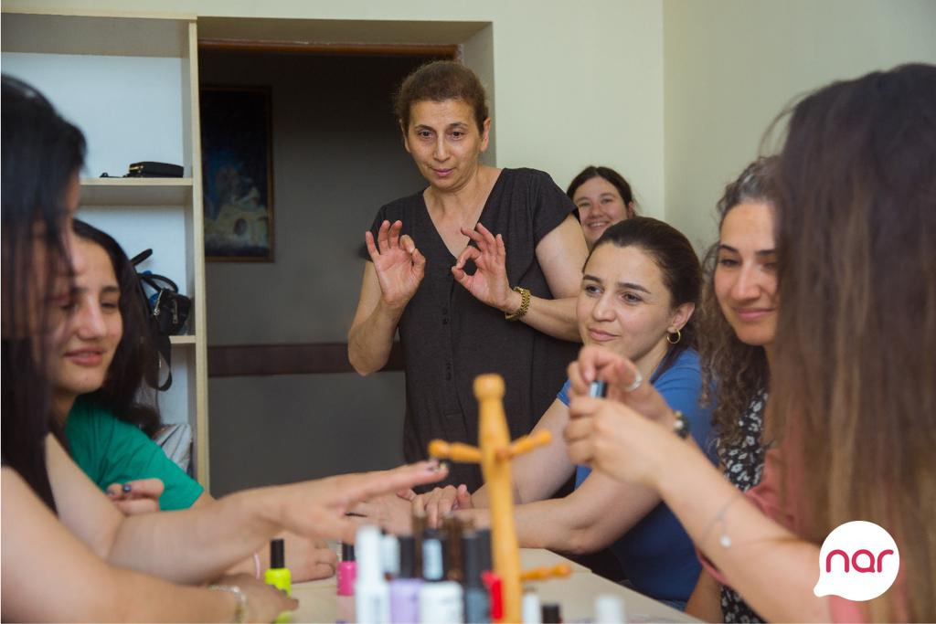 “Nar”dan eşitmə əngəlliləri üçün TƏLİM