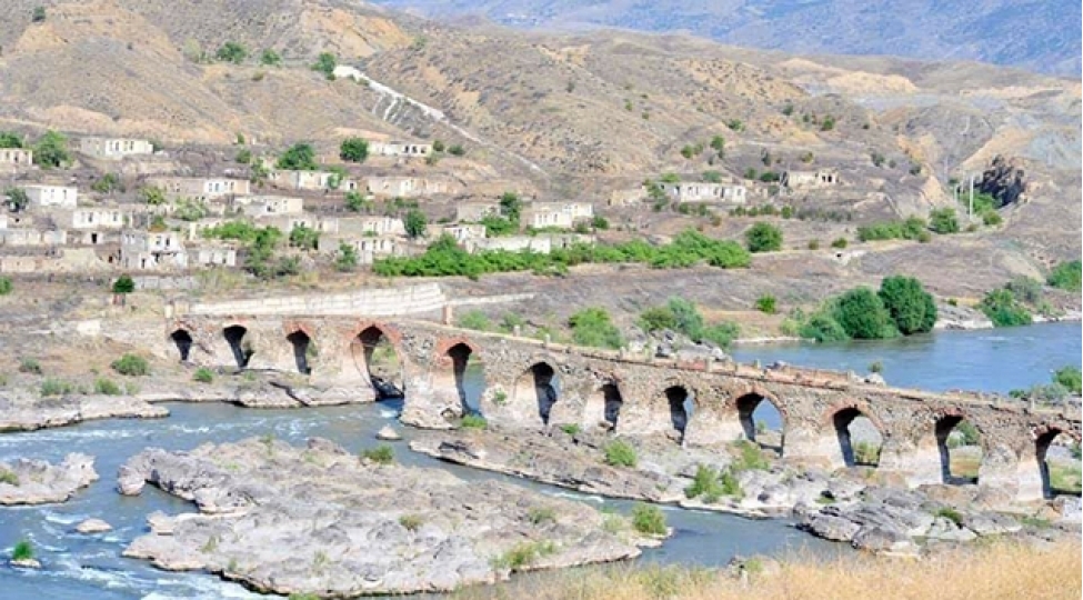 Xudafərin körpüsünün birgə bərpası MÜZAKİRƏ EDİLİB