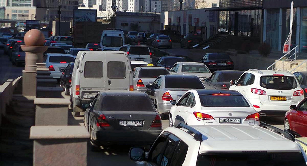 Bakıdakı bu yollarda tıxac var - SİYAHI