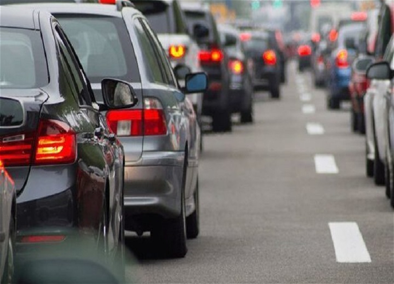 Hazırda tıxac olan yollar - SİYAHI