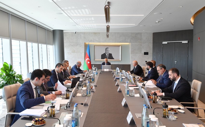 Mikayıl Cabbarov SOCAR-da iclas keçirdi