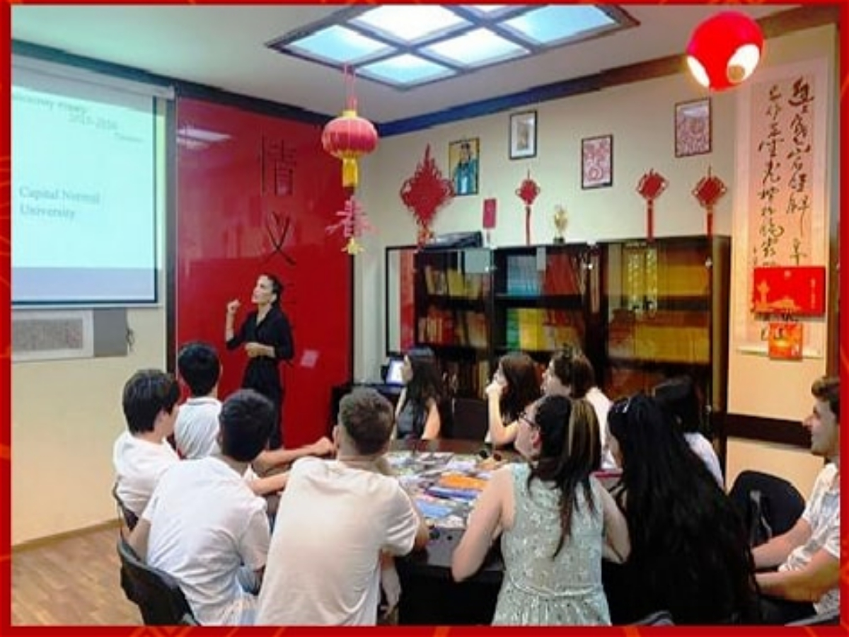 Dillər Universitetin seminar keçirilib