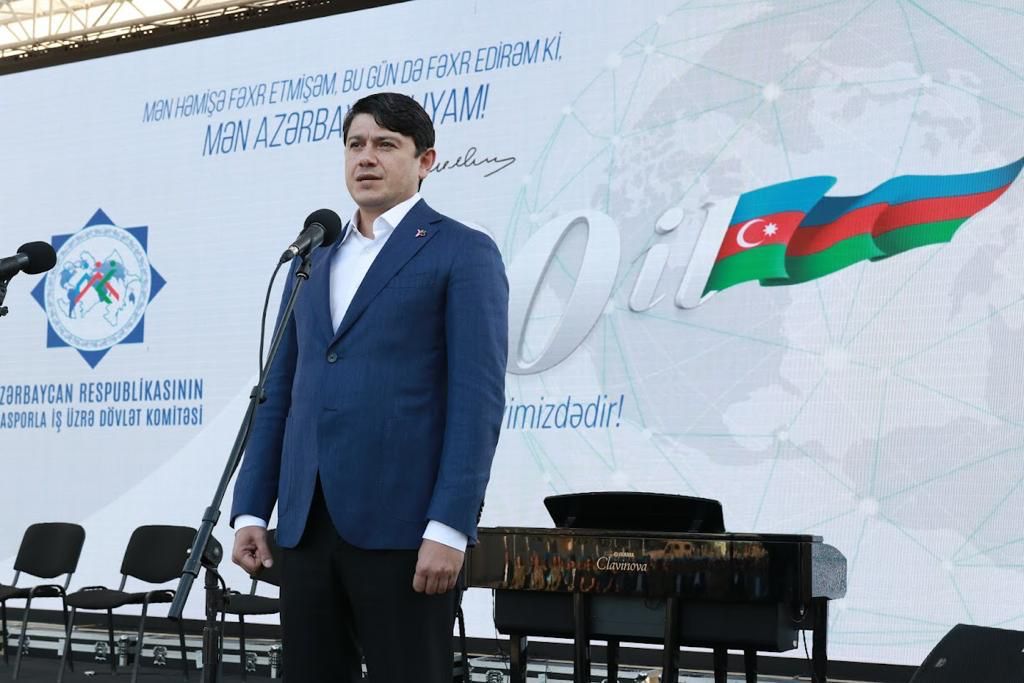 Fuad Muradov təltif olundu - SƏRƏNCAM