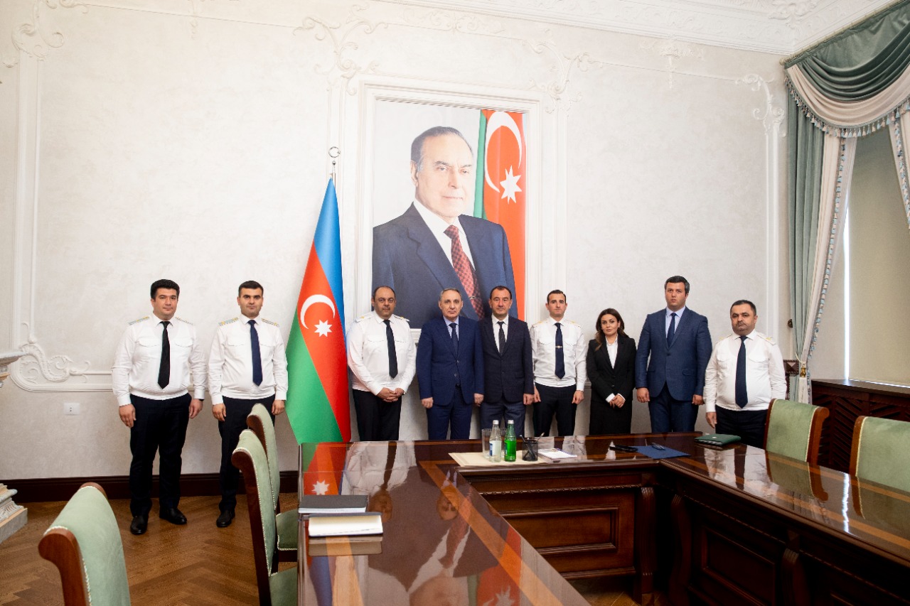 Kamran Əliyev yeni hakimləri qəbul etdi