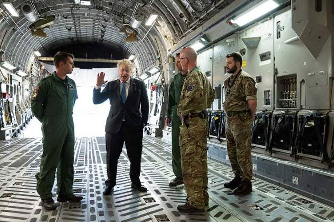 Britaniya Ukraynaya yeni artilleriya silahları göndərəcək 
