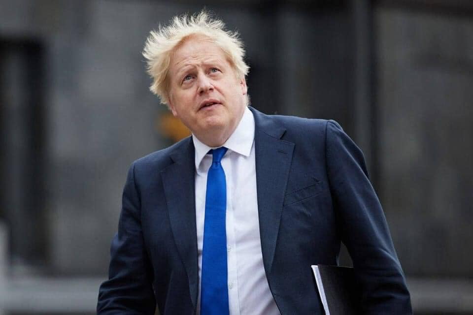 “Boris gəldi, “Breksit”i həll etdi, indi isə gedir” - Ekspert