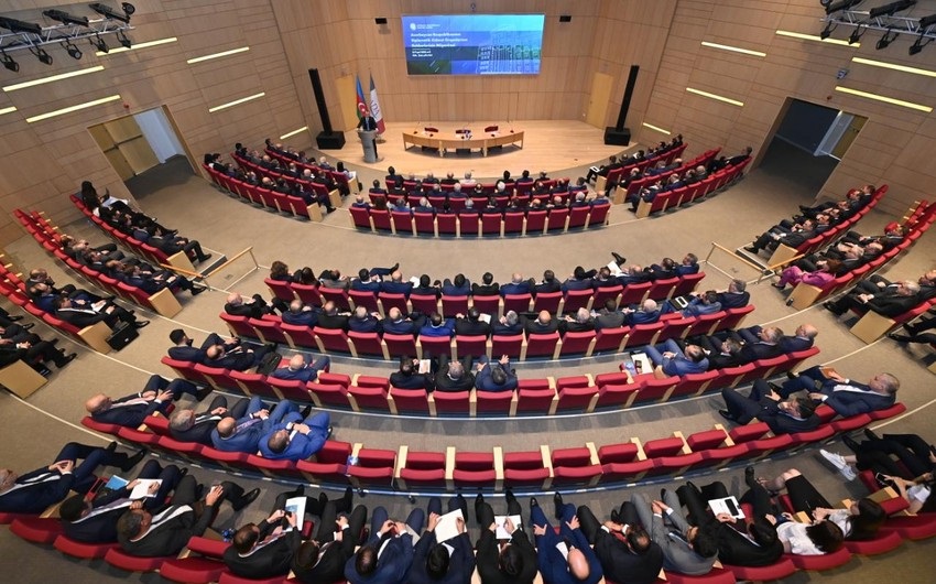 Ceyhun Bayramov diplomatları Bakıya TOPLADI