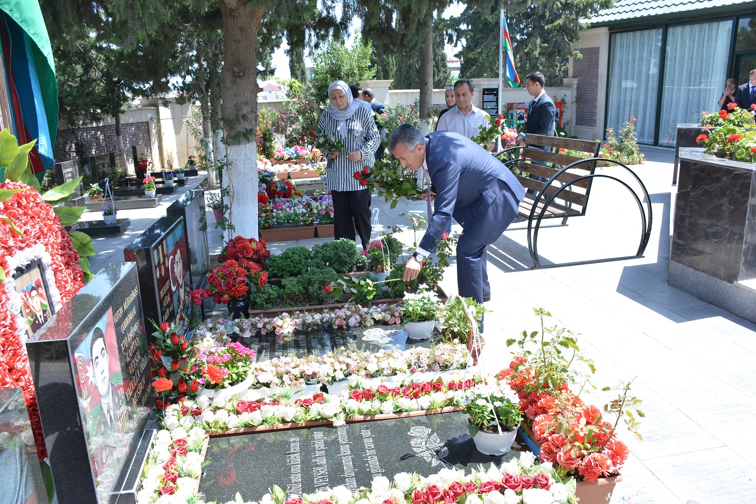 Abşeronda şəhid ailələri və qazilər ziyarət olunub - FOTO