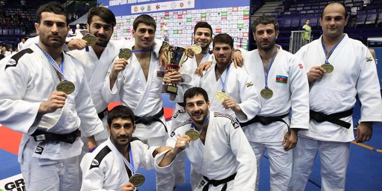 Yığmamız 3 medalla dönür