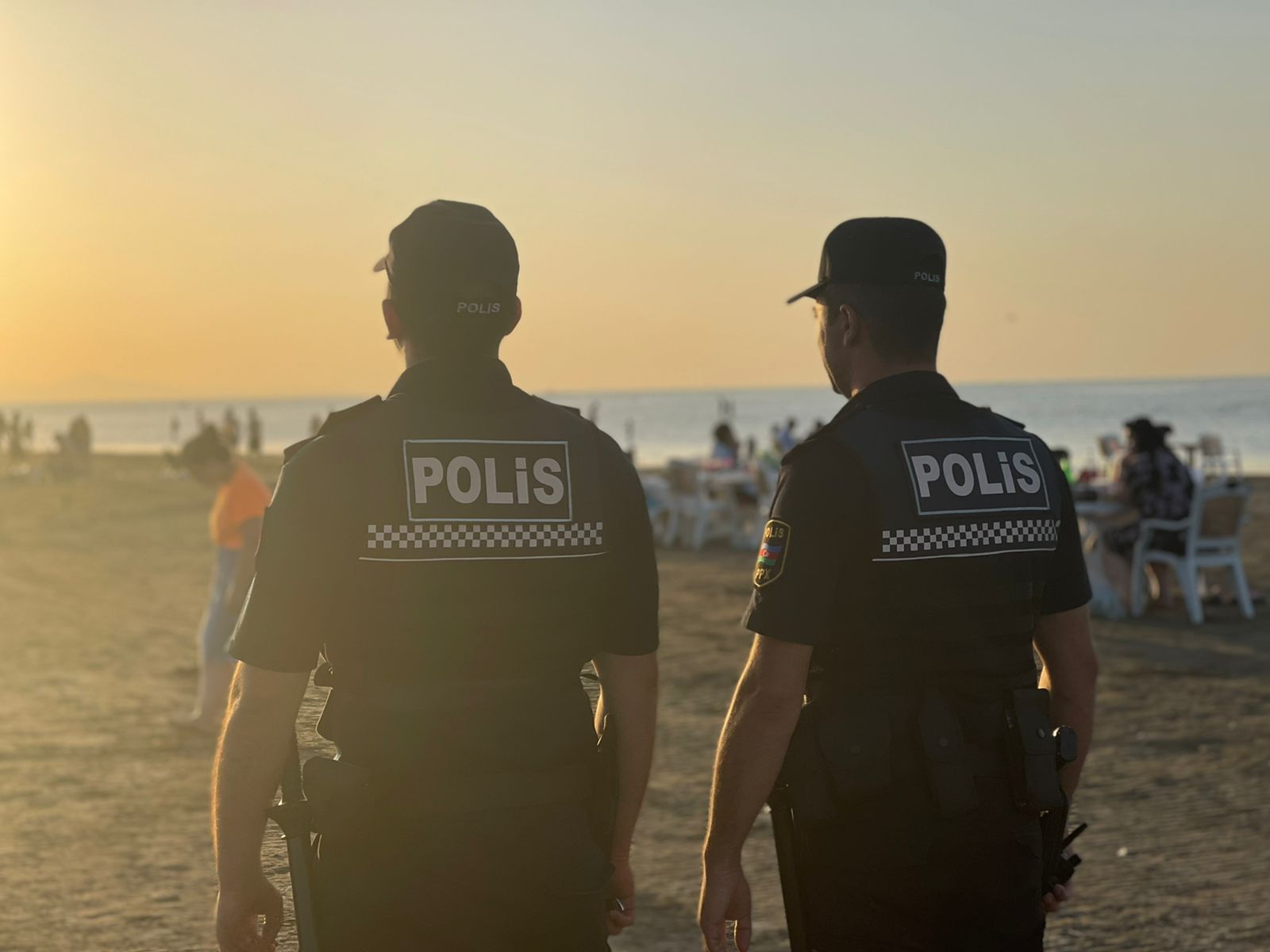 Polis gücləndirilmiş iş rejimində xidmət aparır - FOTOLAR