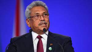 Prezident ailəsi ilə birlikdə ölkəni TƏRK ETDİ