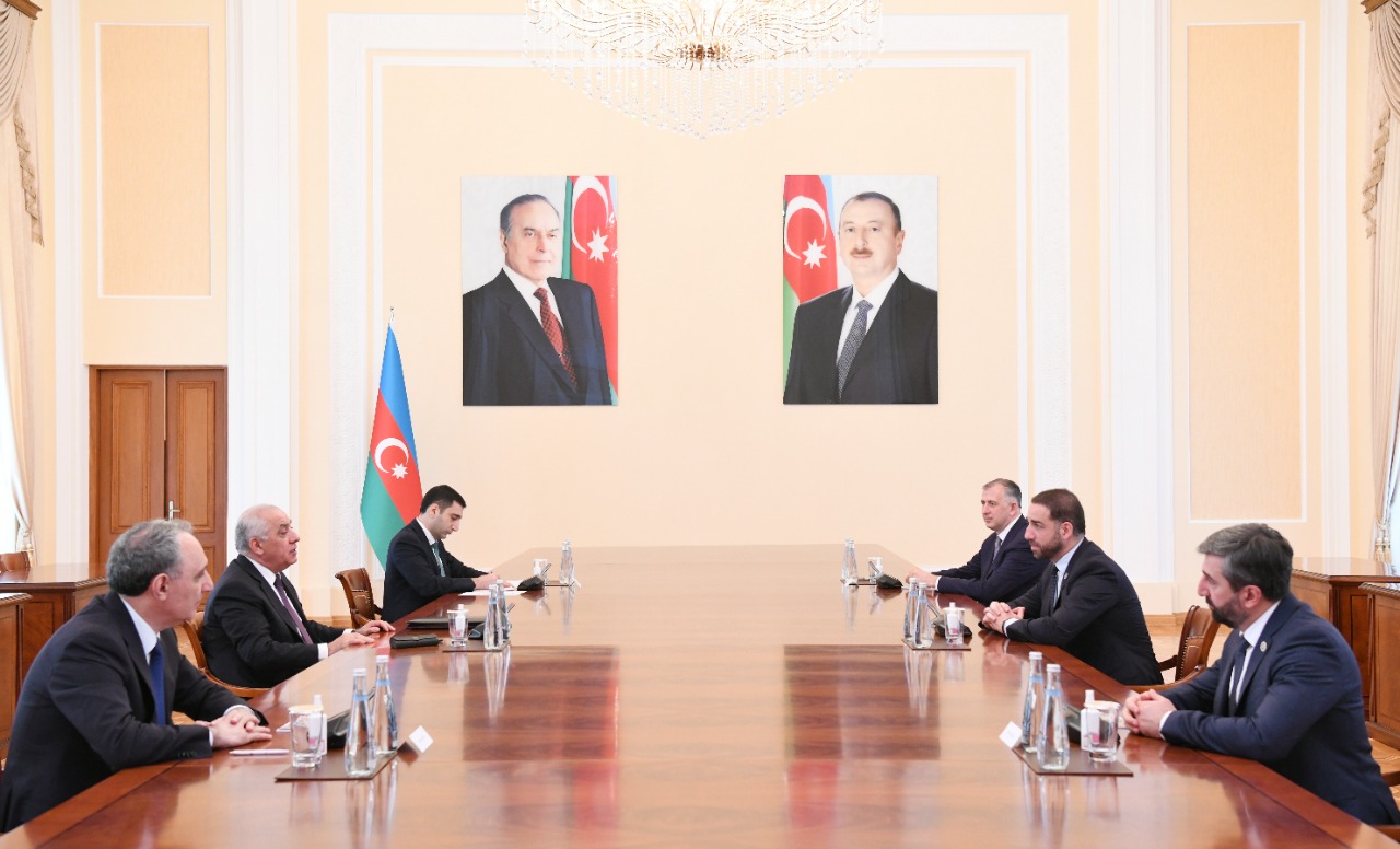 Əli Əsədov İrakli Şotadze ilə görüşüb