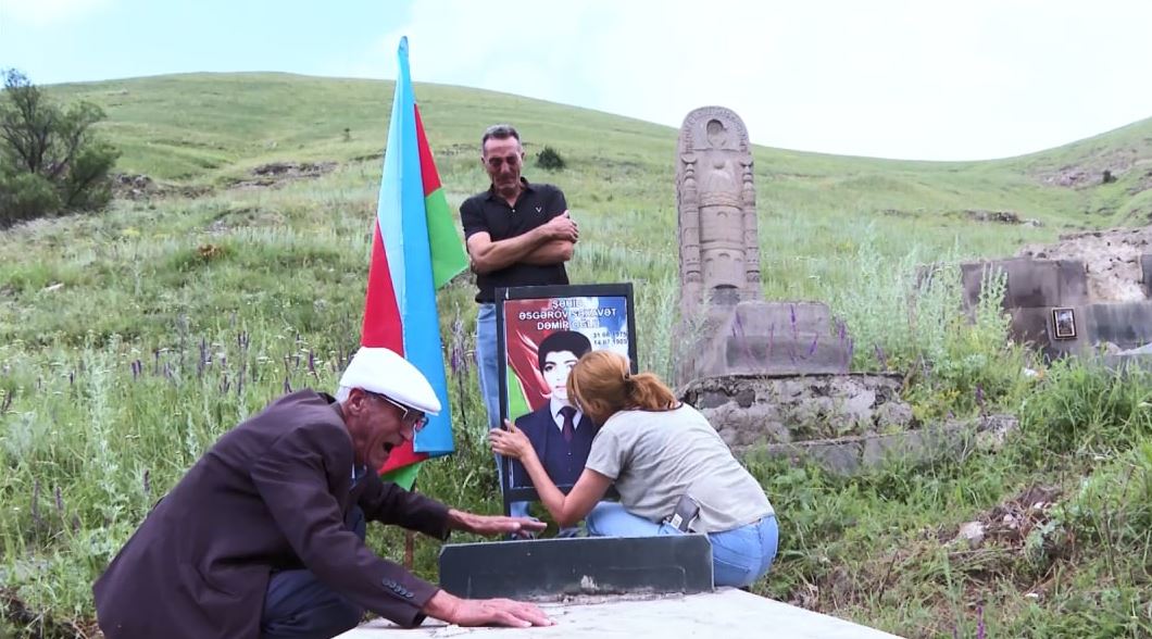 8 kəlbəcərli uşağı sanki ət maşını doğramışdı - VİDEO